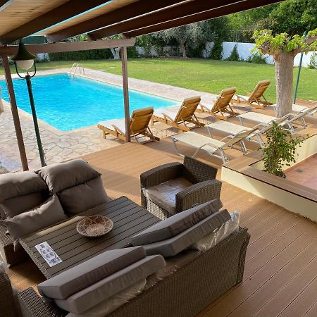 Relaxing Villa With Swimming Pool And Garden Agios Georgios  Exterior foto