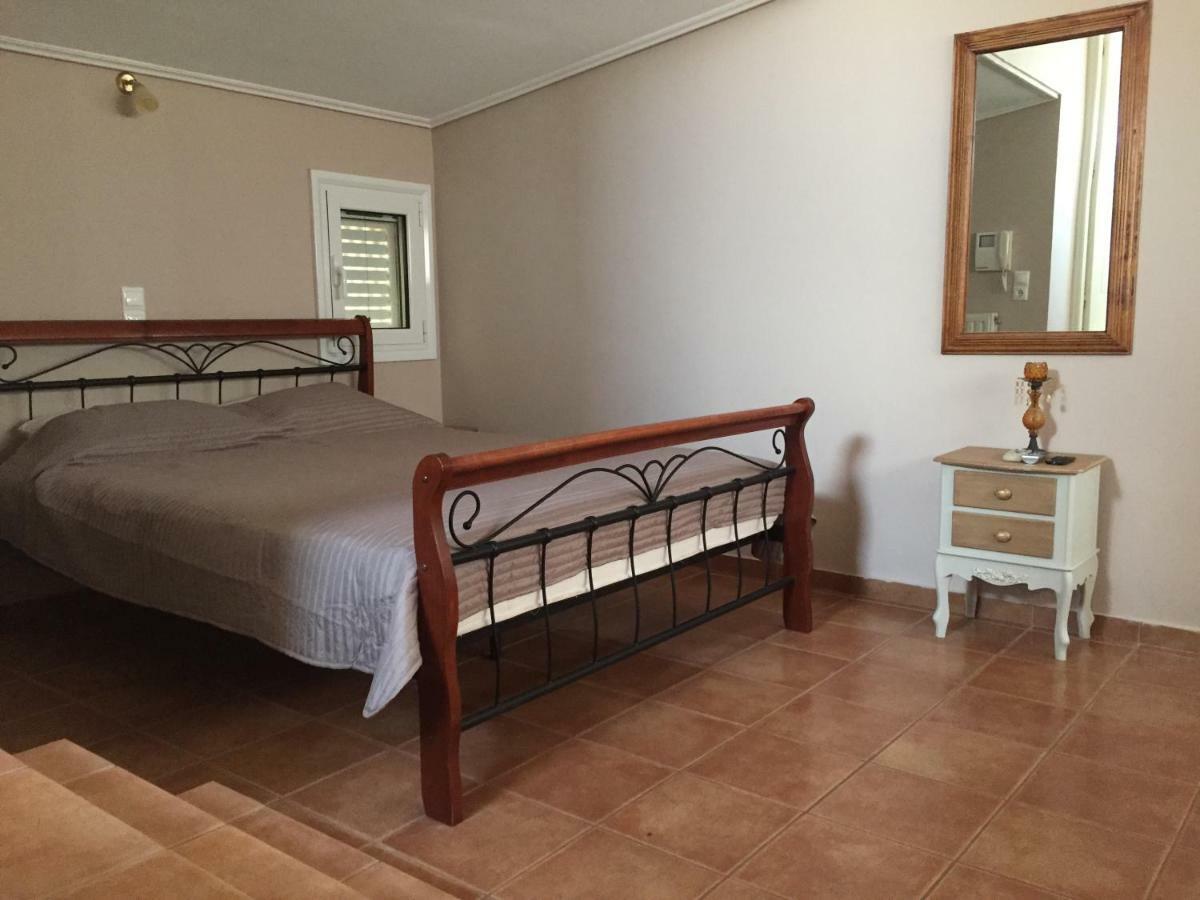 Relaxing Villa With Swimming Pool And Garden Agios Georgios  Exterior foto