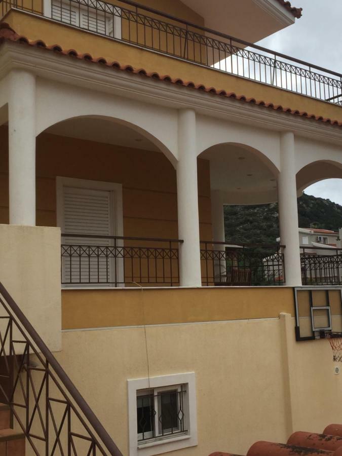 Relaxing Villa With Swimming Pool And Garden Agios Georgios  Exterior foto